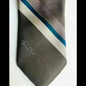 Oscar de la Renta Men’s Tie.